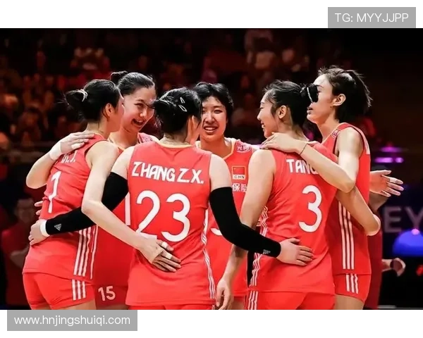 中国女排力克劲敌成功晋级总决赛展现顽强拼搏精神震撼全场