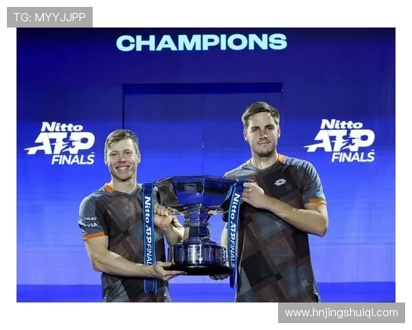 网球赛季新高潮：全球顶尖选手争夺年度冠军宝座角逐激烈