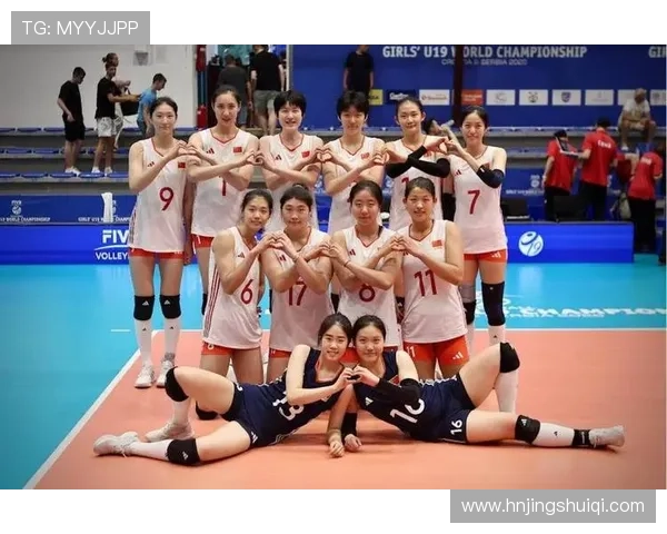 中国女排逆袭战胜美国队，成功晋级世界杯决赛，力争历史第六冠