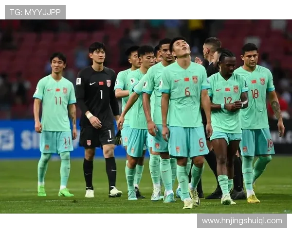 国足世预赛迎关键战主帅调整阵容力争主场三分球迷期待新星爆发